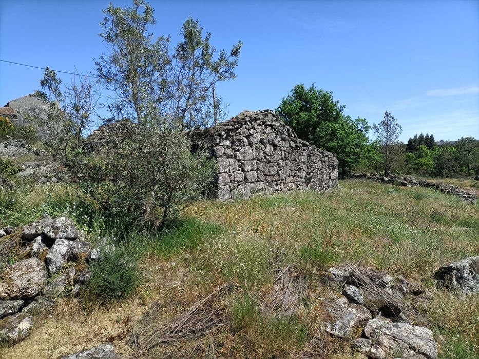 Ruina em pedra granito