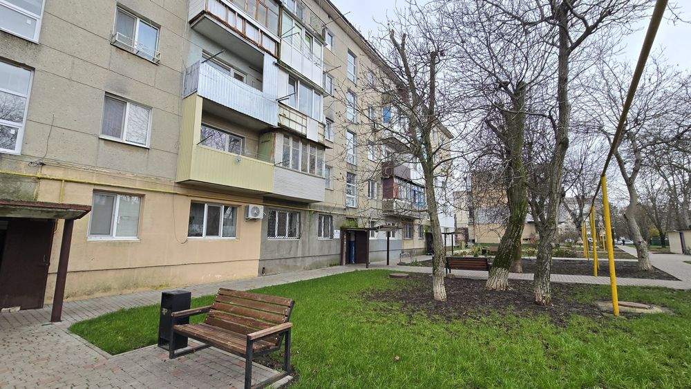 Хлебодарское, Продам квартиру 33 кв. Хрущёвка, 4 этаж, балкон