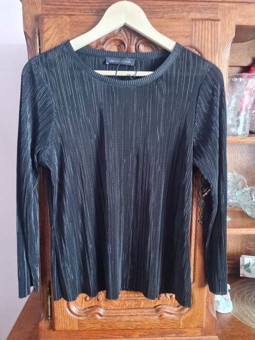 Ubrania w rozmiarze 44