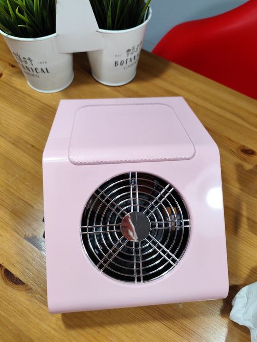 Aspirador pó de unhas novo ler anúncio