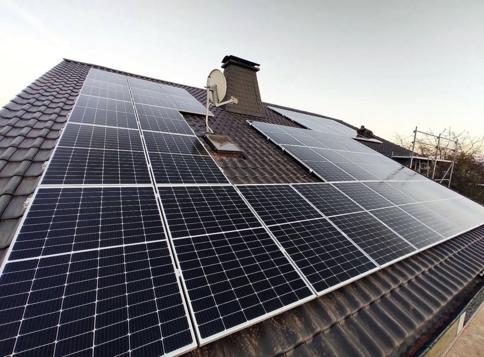 Встановлення сонячних панелей Монтаж СЕС сонячна електростанція