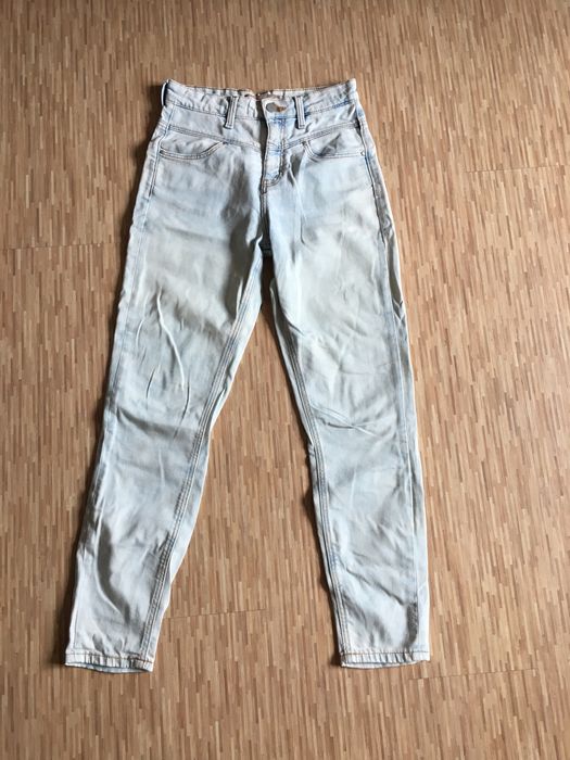 Jeansy z wysokim stanem Bershka r. 34