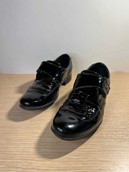 Продам дитячі туфлі Bartek