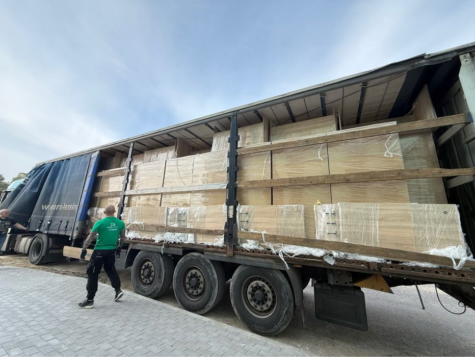 JAKUBEK TRANSPORT - kompleksowe przeprowadzki 24/7