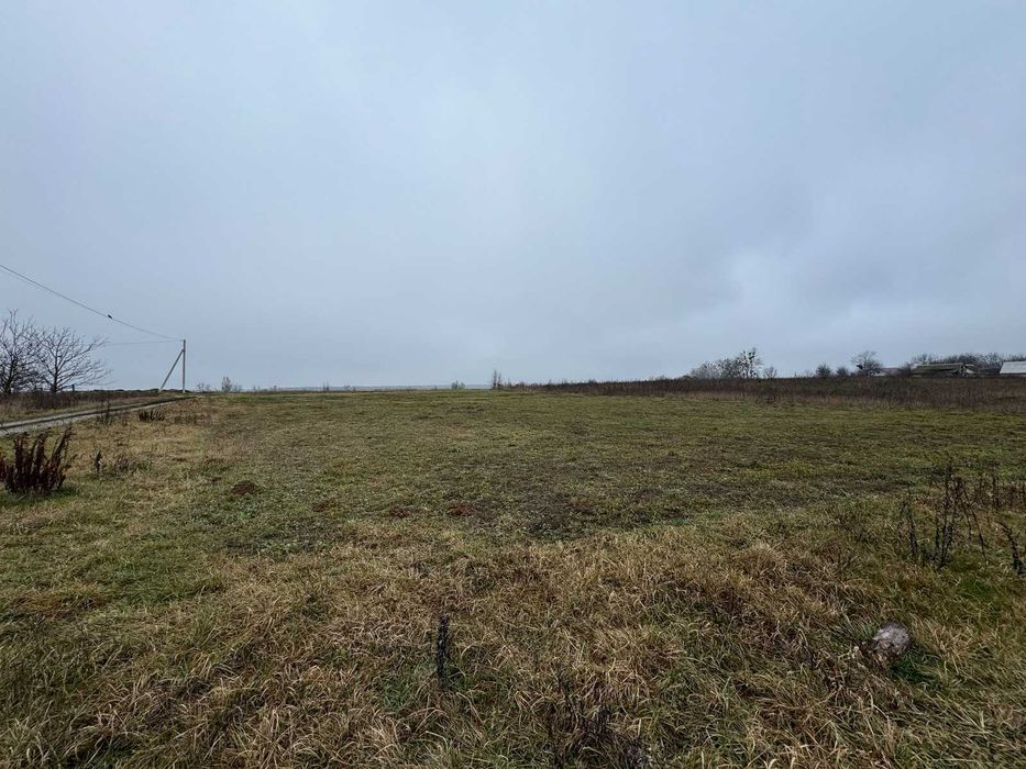 Продаж земельної ділянки під житлову забудову