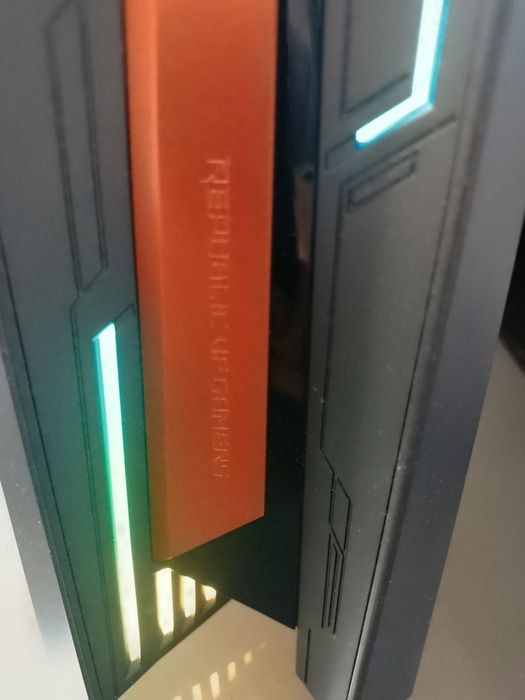 PC Gaming ASUS ROG GR8 II –NVIDIA GTX 1060 3GB - i5  Compacto, Rápido e em Excelente Estado