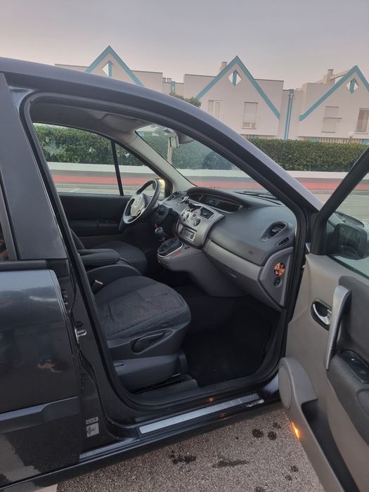 Renault Scénic II 1.5 dCi 106cv | 2007 | 305.000 km foto 5