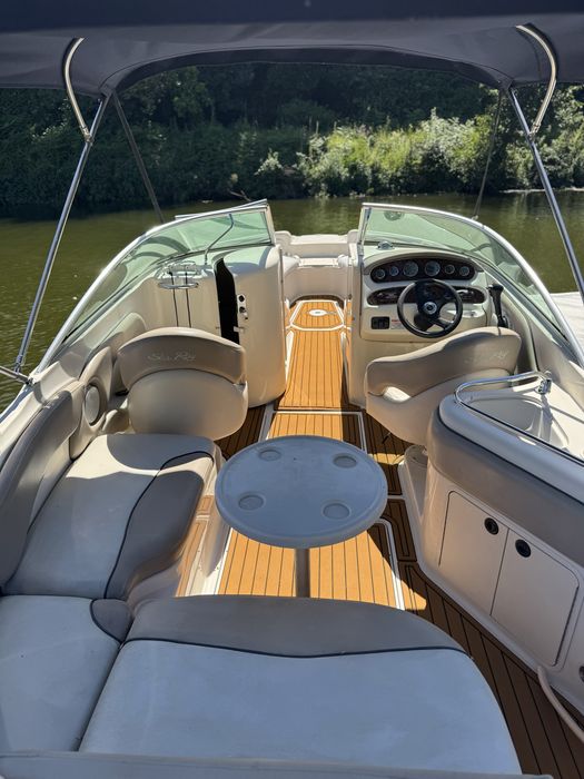 Barco Lancha SEA RAY 240 sundeck