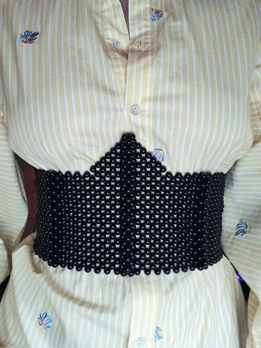 корсет із намистин