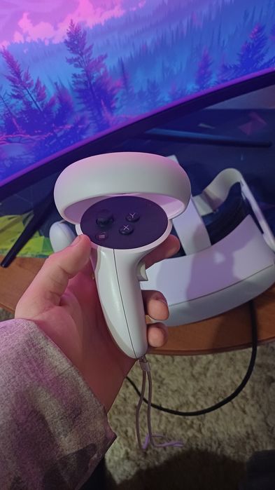 Вр-шолом Meta quest 2+кабель для підключення до пк.