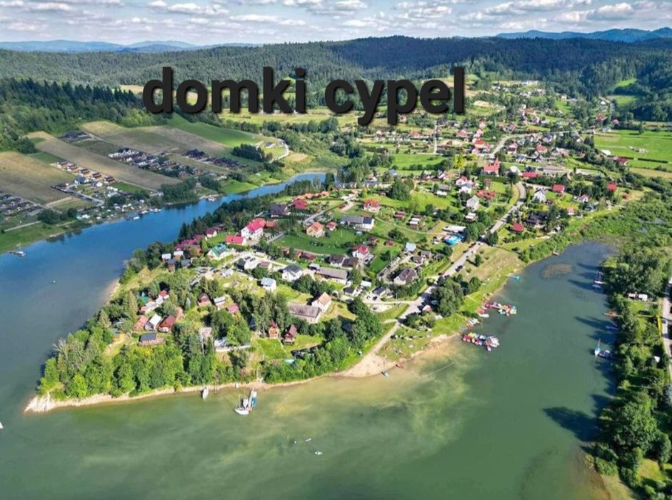 Domek blisko jeziora  Bieszczady Solina  Zawóz
