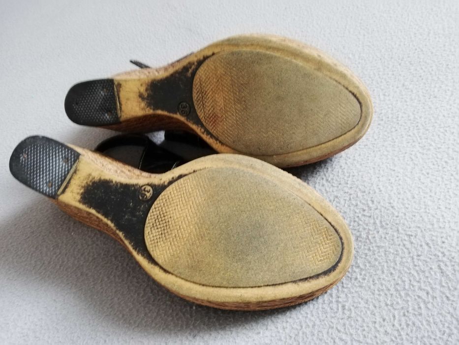 Sandały damskie na koturnie Lassocki 36/36,5