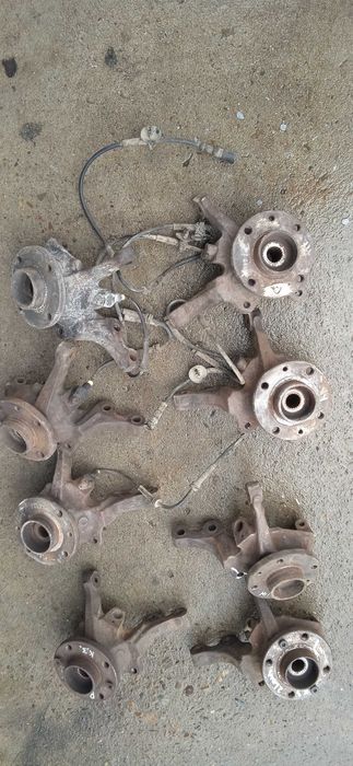 Поворотний кулак Ступиця Цапфа Рено Кенго 1 Меган 1 Сценік 1 Лагуна 1