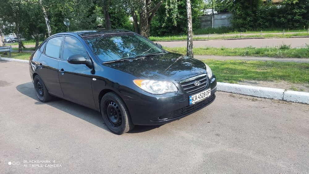 Автомобіль Hyundai Elantra