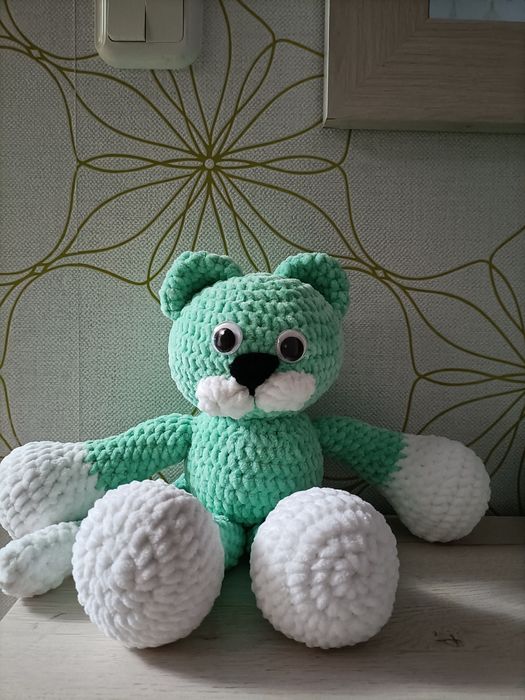 Maskotka kotek na szydełku