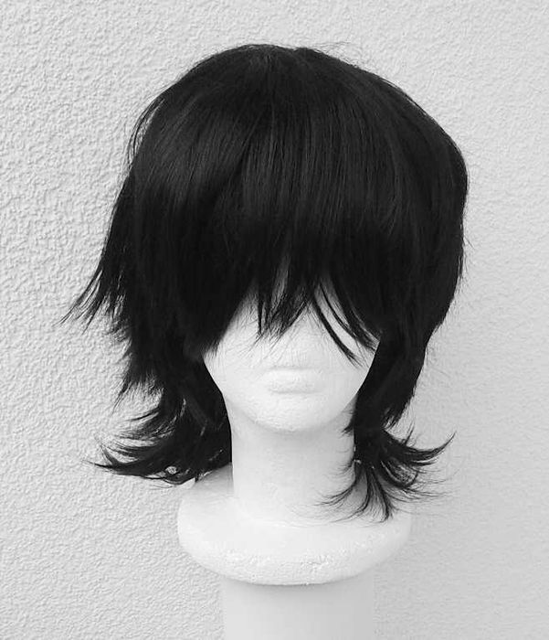 Czarna peruka krótka z dłuższym tyłem męska cosplay wig czarny męski
