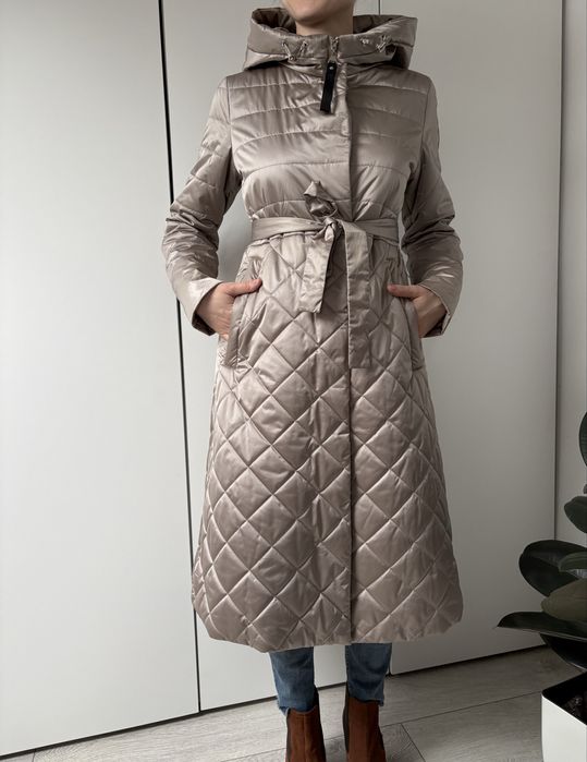 Стьогане пальто/плащ весна на пояс