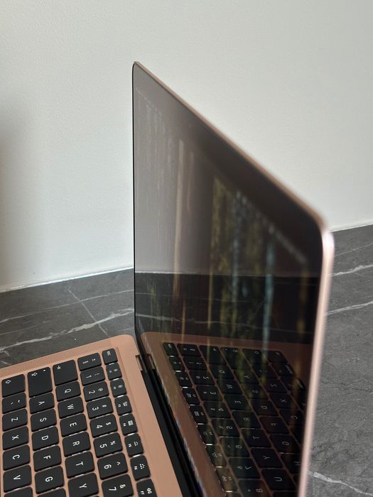 Macbook Air Złoty