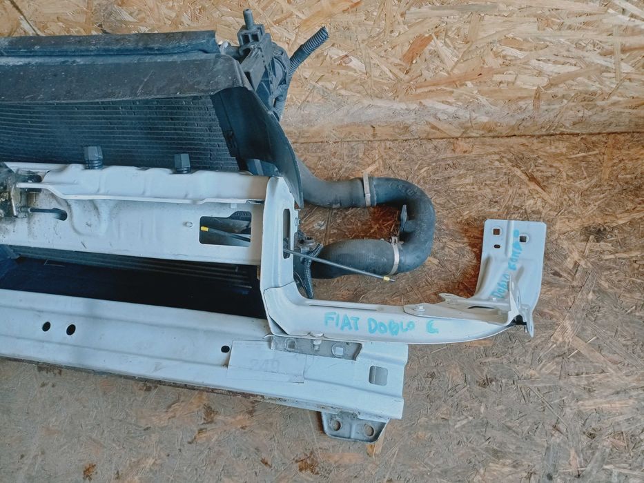 Fiat Doblo Opel Combo 1.3 CDTI diesel pas przedni belka wzmocnienie