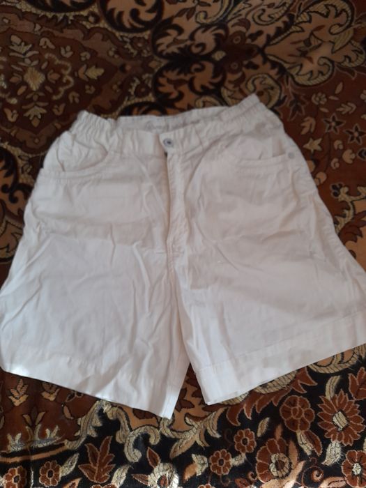 Шорты,майки,топы на девочку,36-38европейский, S-M размер