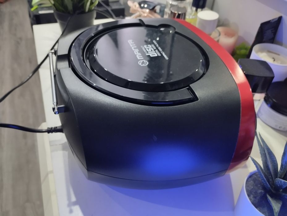 Magnetofon Stereo CD  Radio USB  MP3 AUX