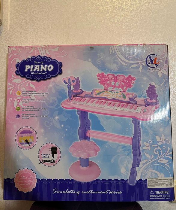 ляльковій будинок с поні