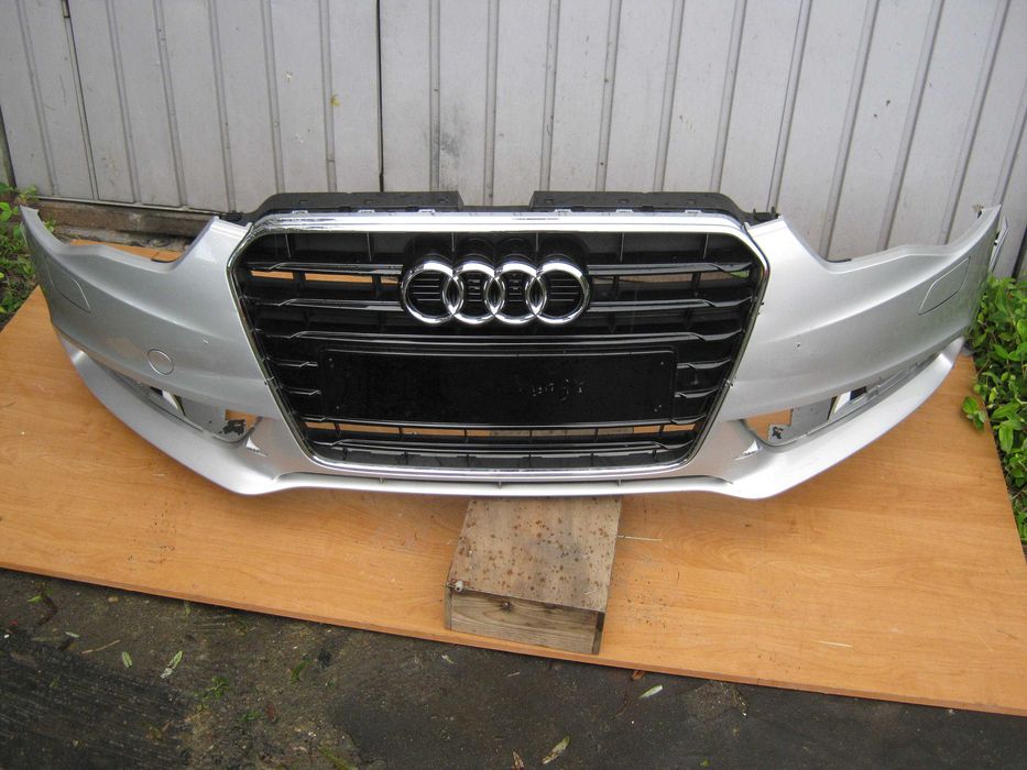 Audi A 5 lift S Line zderzak Przod 8T0 8