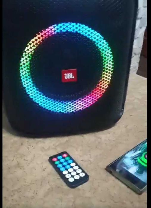 JBL Party box Encore Essential