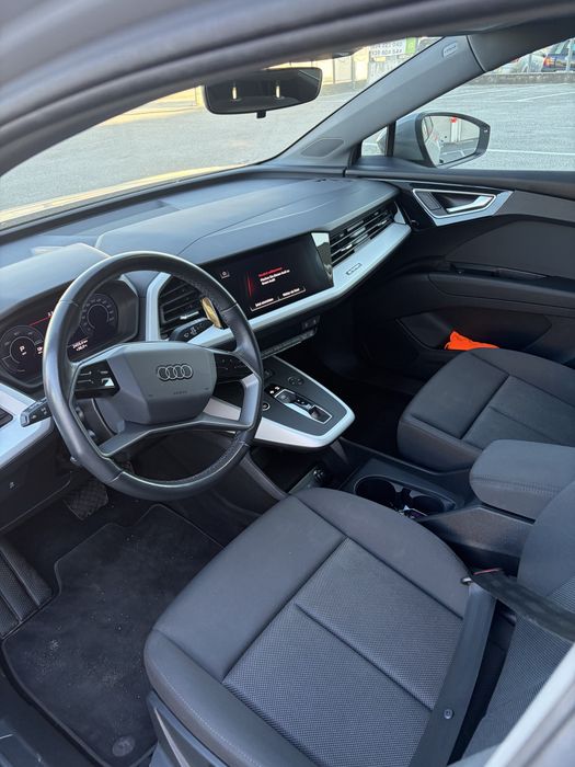 Audi Q4 - Etron (Com garantia AUDI)