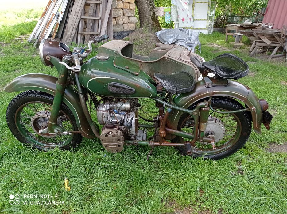 Продам комплект мотоциклов К-750 / М-72 (2 шт. + коляска + новые запчасти)