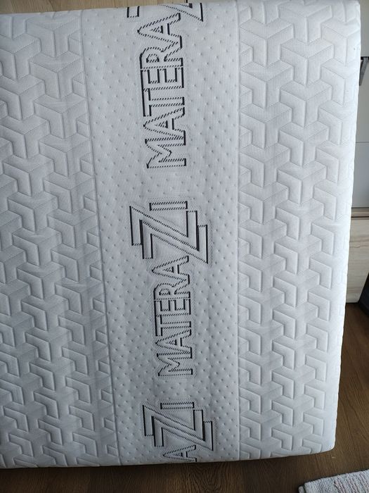 Łóżko 90x200 IKEA Malm z materacem