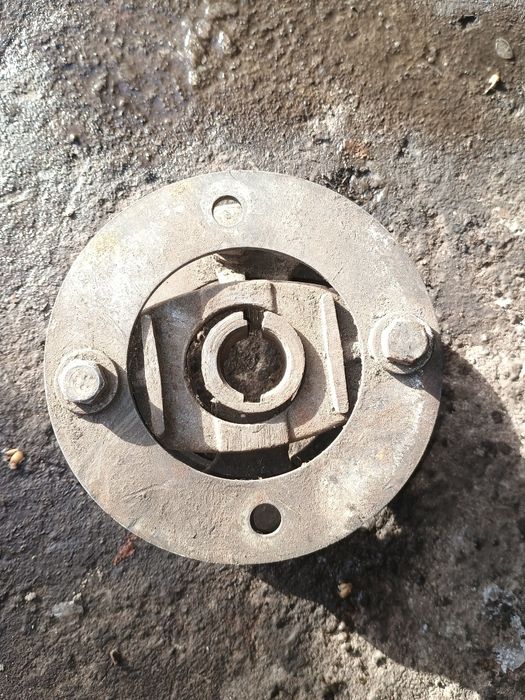 Продам муфту паливного насоса ЯМЗ