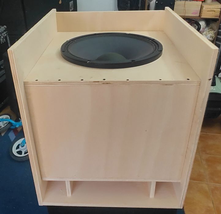 2 Graves 15" eighteen sound