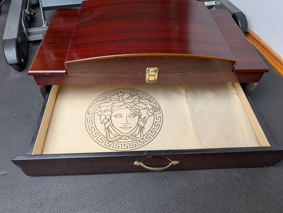 Велика деревяна шкатулка  коробка для зберігання