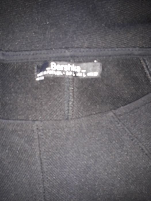 Czarna obcisła sukienka Bershka rozm.L