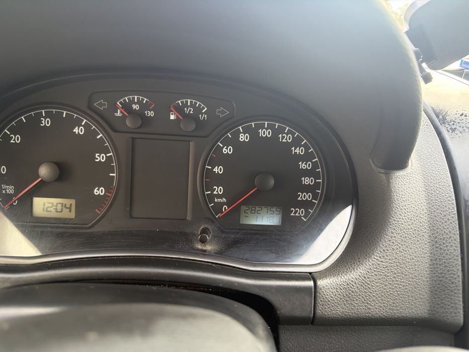 Vendo polo ano 2002 gasolina