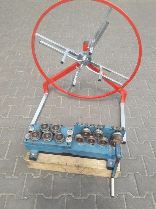 Prościarka drutu odgromowego "WYNAJEM."