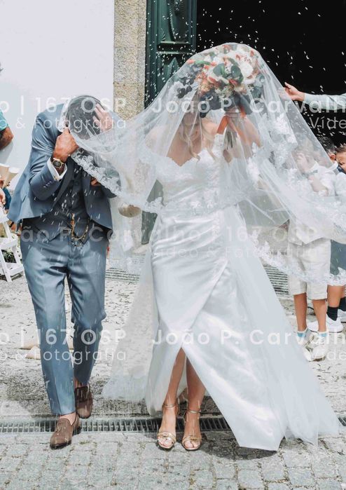 Vestido de Noiva Modelo Único