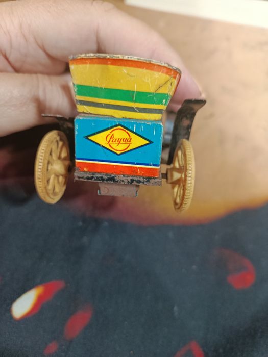 Vendo carro de lata Payá