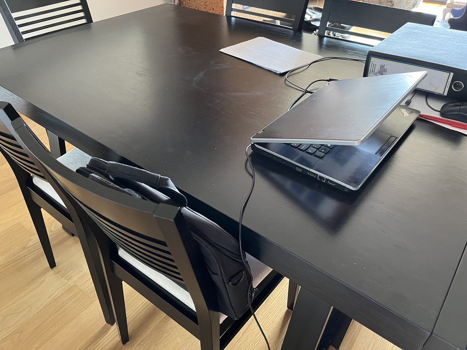 Mesa castanha wengue