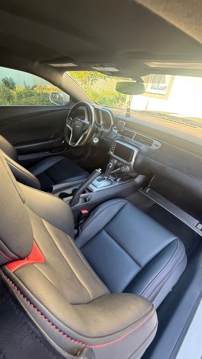 Продаю Chevrolet Camaro RS