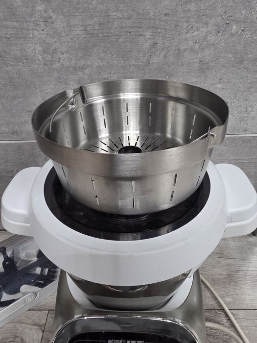 Robot kuchenny Tefal FE800 Couisine Companion

Robot kuchenny używany,