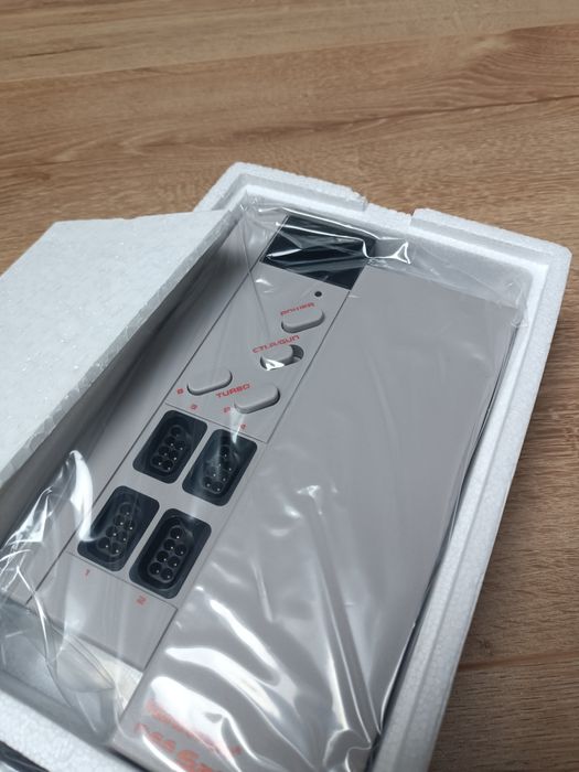 Nintendo NES Satellite - Novo