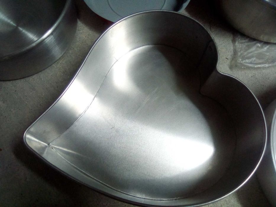 Diversas formas de bolos novas