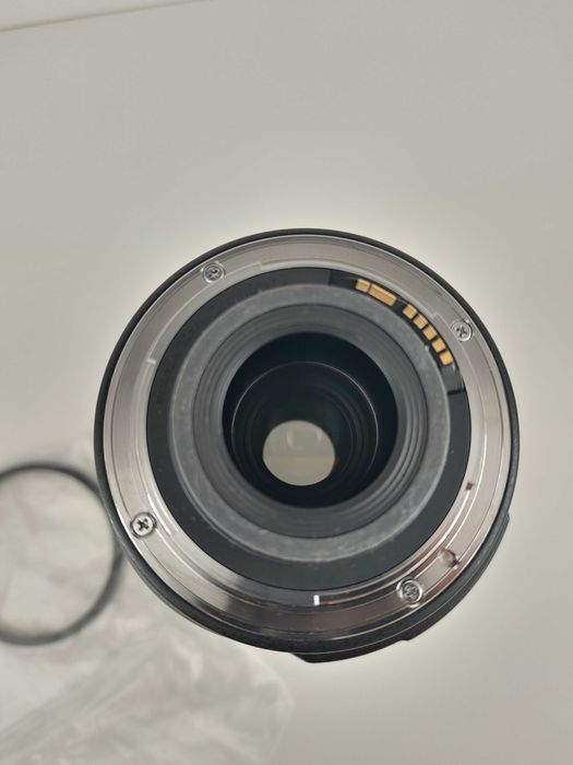 Canon EF-S 17-85mm f/4-5.6 IS USM