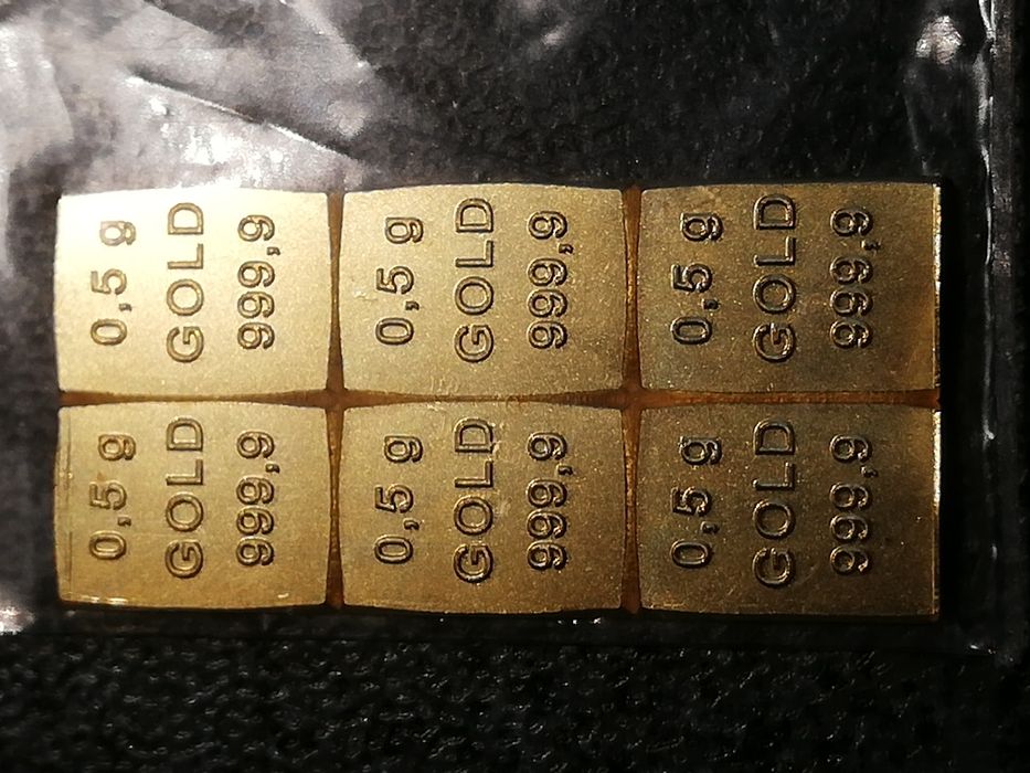 Barras de ouro fino