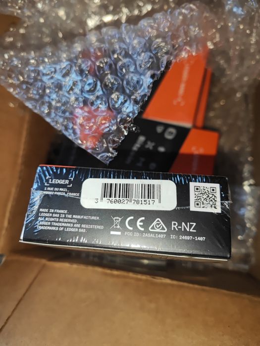 Кріптогаманець Ledger nano X
