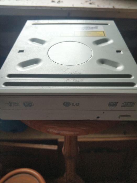 Материнська плата, та інші запчастини до ноутбука