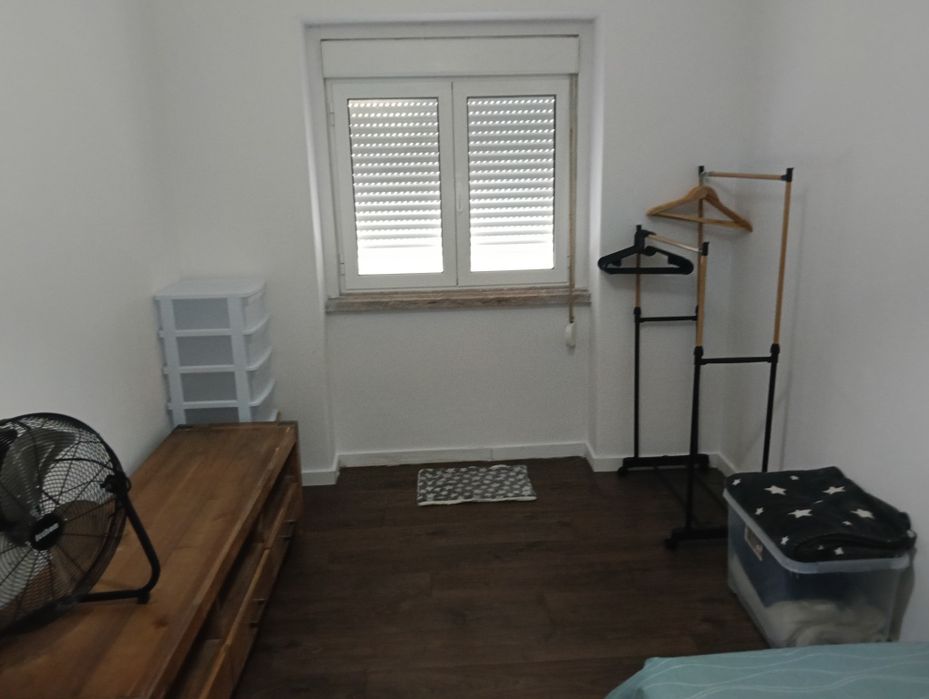 Quarto para arrendar