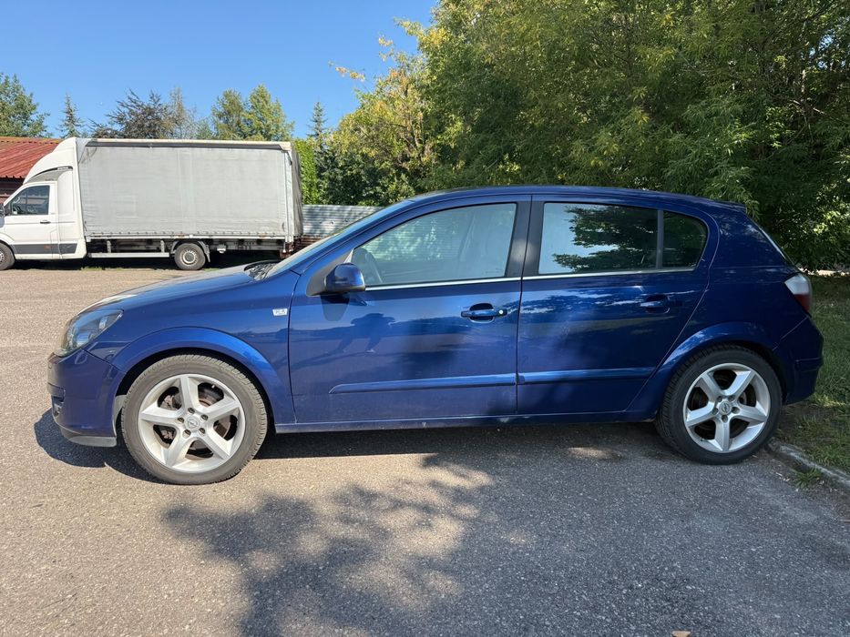 Opel Astra H 1,9tdci 2005